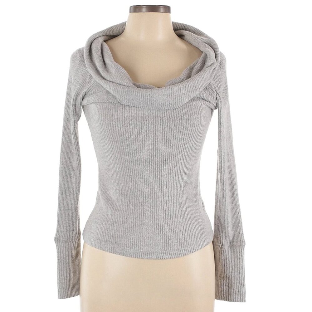 Style Rack Soft Long Sleeve Cowl neckline Sweater in Light Gray -  Size Small